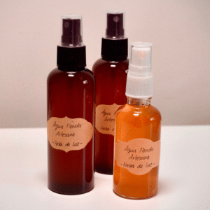 Agua Florida Artesanal – Limpieza Energética, Protección y Bienestar Natural